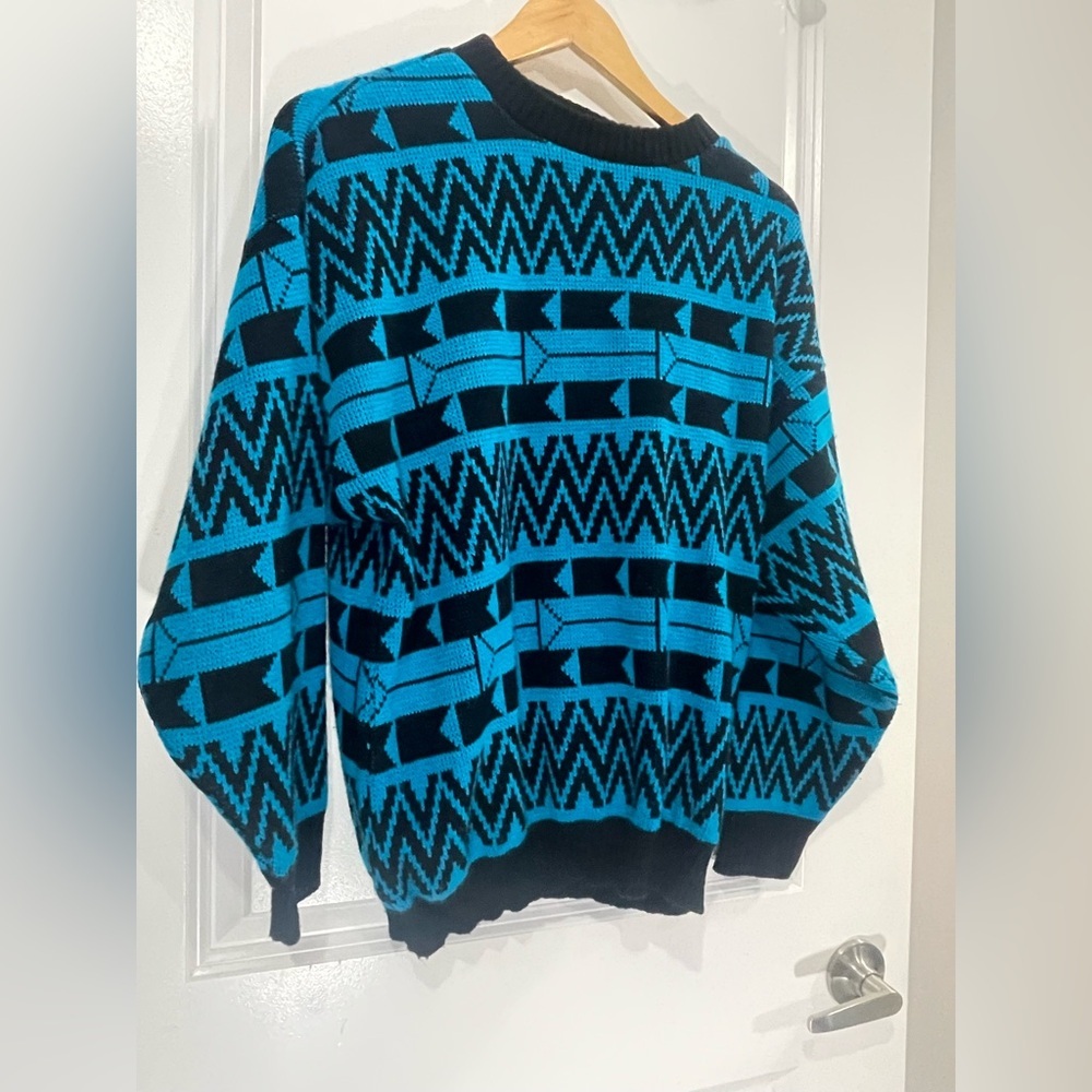 Vintage Geometric Retro Blue and Black Mens Crewneck Pullover Sweater Sz Large - Picture 1 of 10